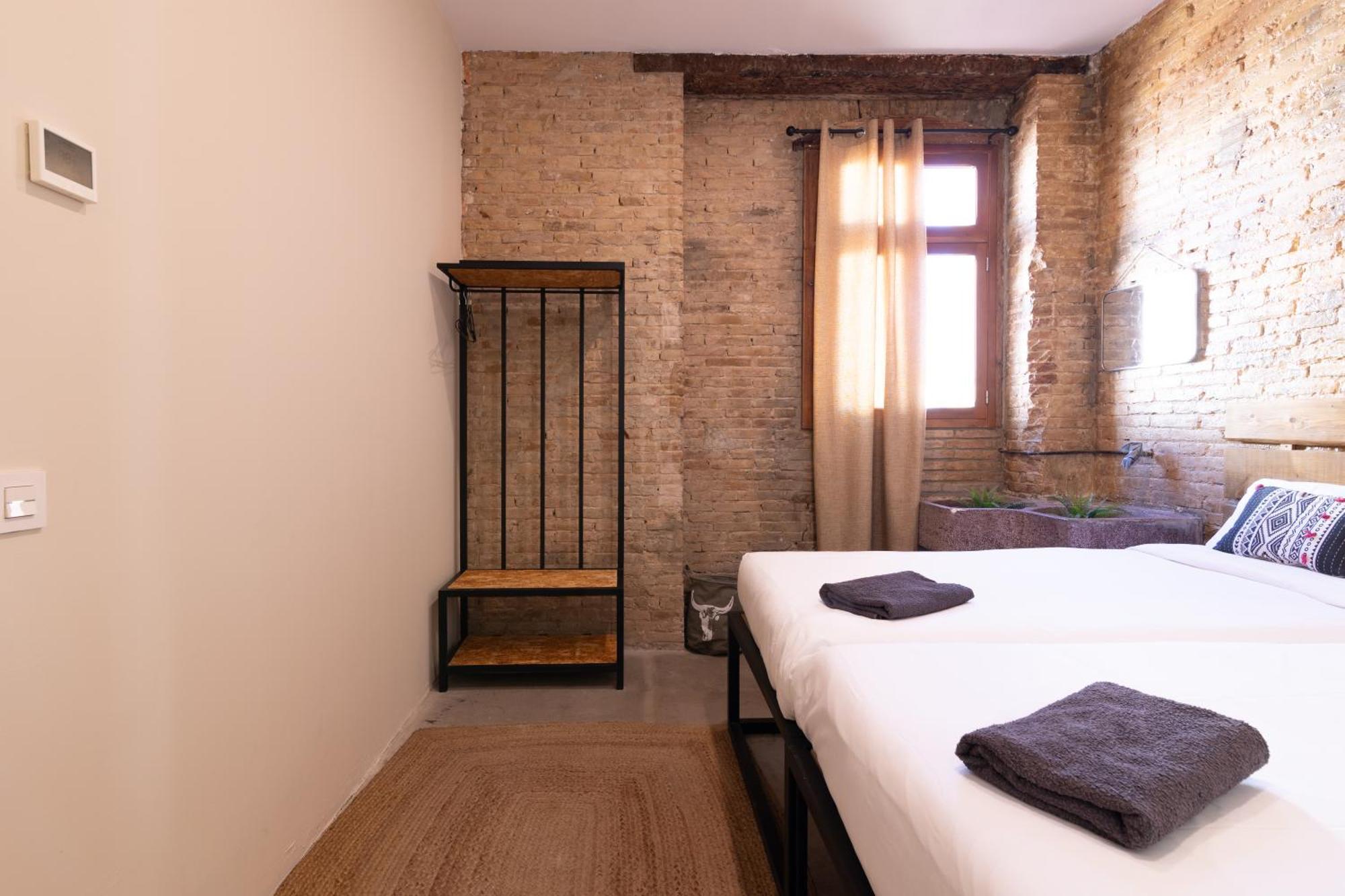 Bird House Bed & Breakfast Valensiya Dış mekan fotoğraf