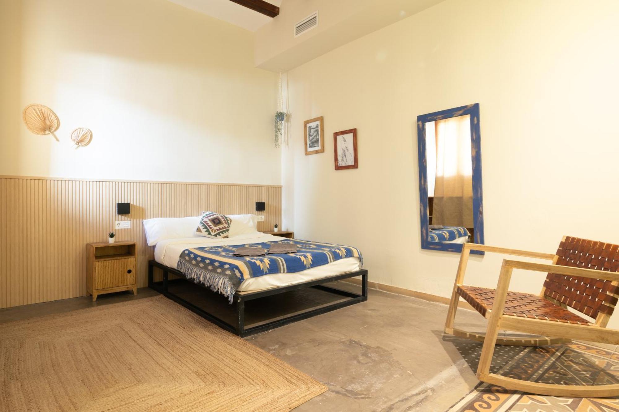 Bird House Bed & Breakfast Valensiya Dış mekan fotoğraf